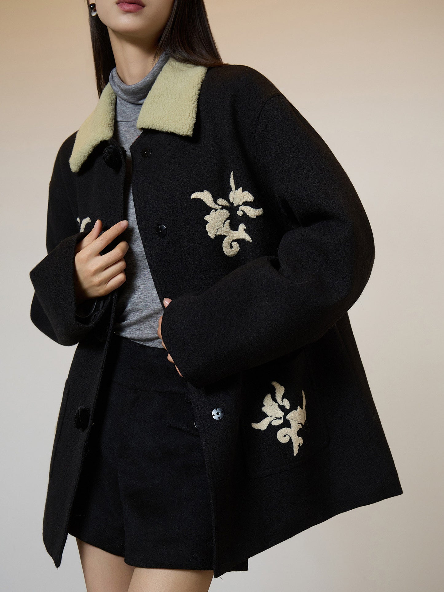 Vintage Embroidered Collar Wool Coat SUY0022