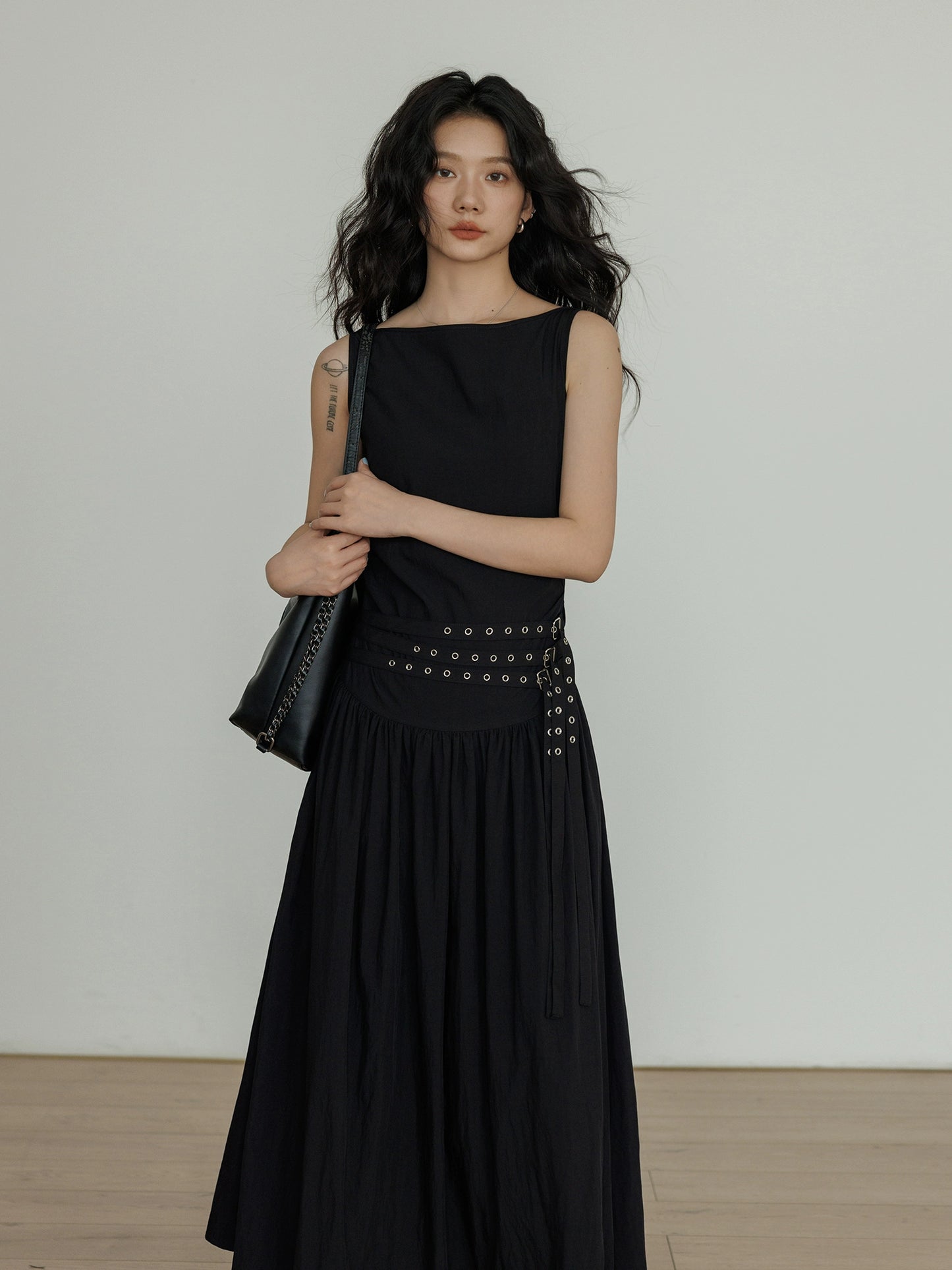 Sleeveless Belt Long Dress VAS0112