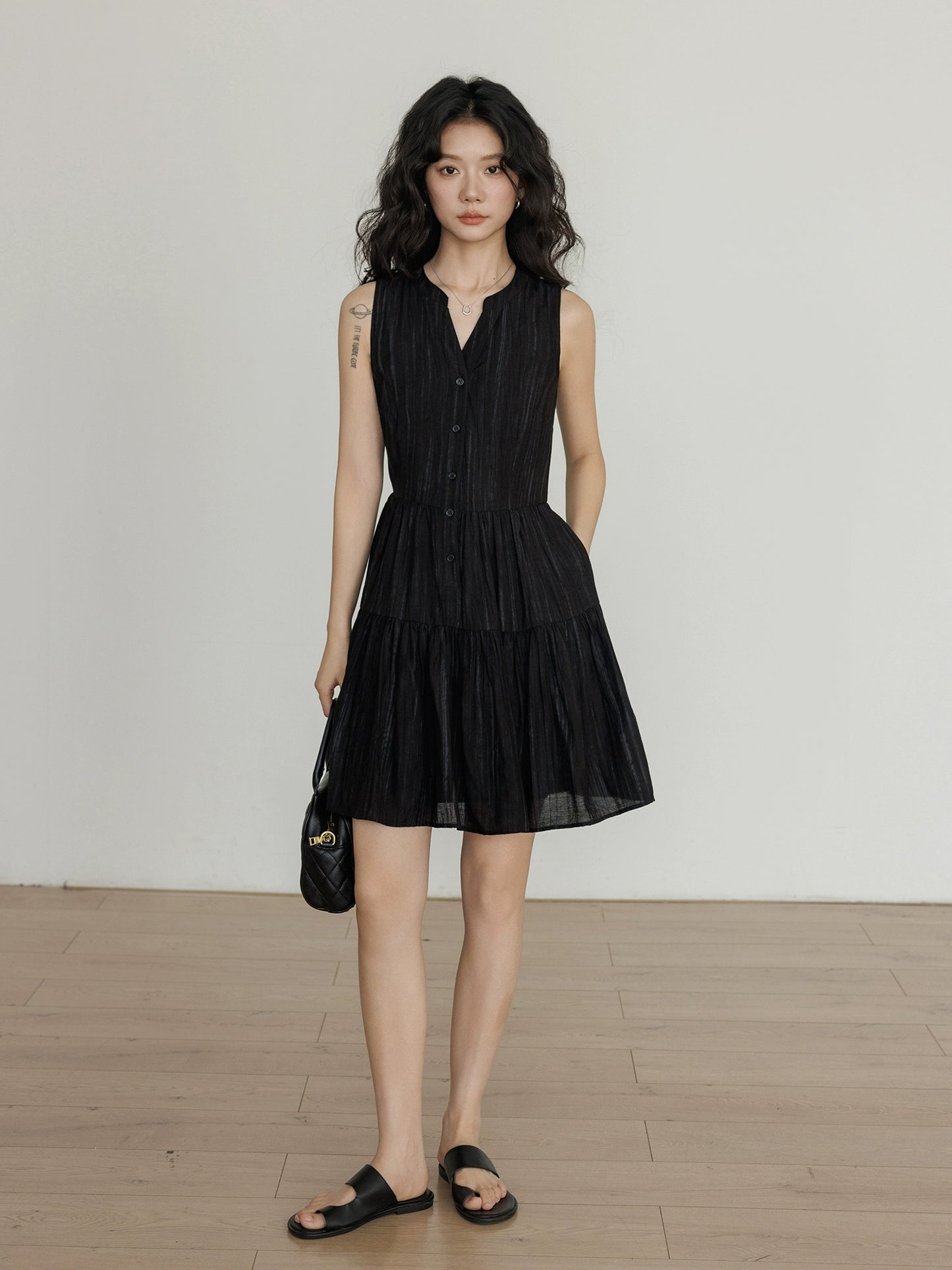 Key Neck Chiffon Sleeveless Dress VAS0118