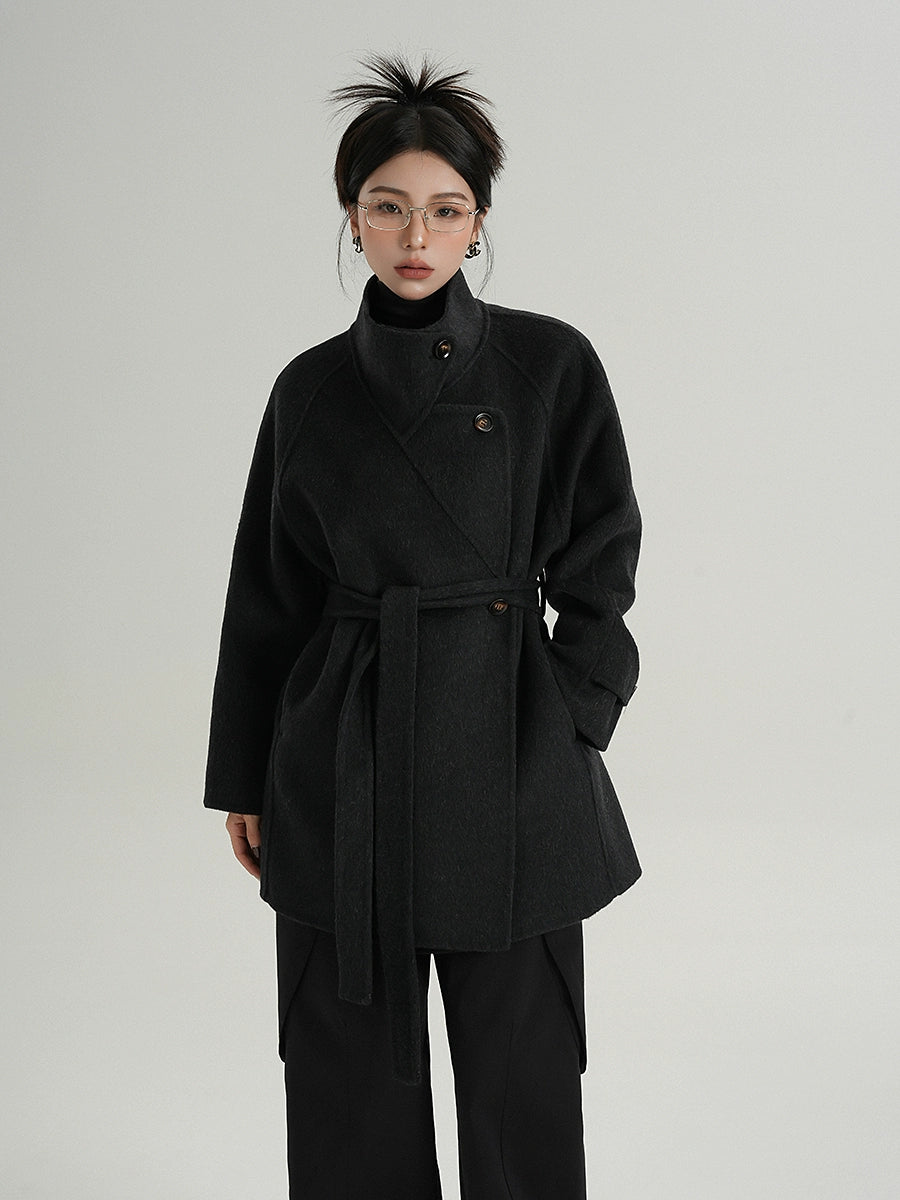 Half Turtleneck Black Coat SRS0320