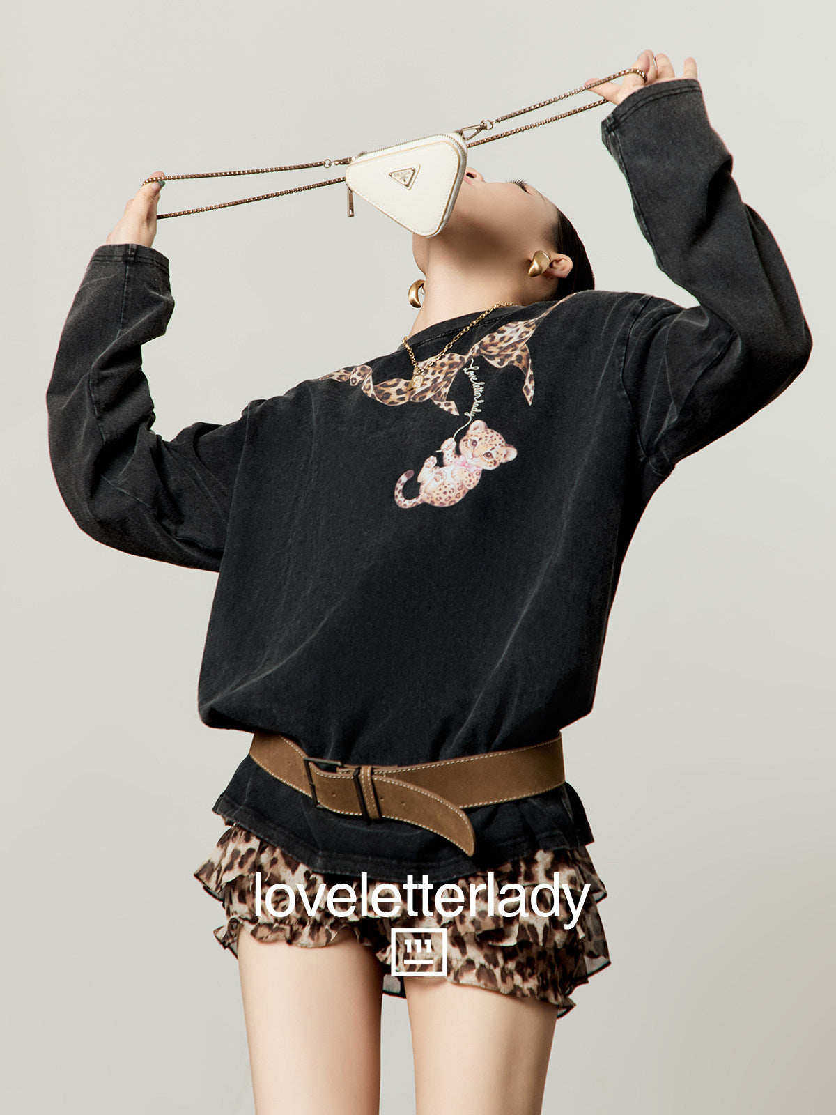 Vintage Printed Long-Sleeve T-Shirt / Leopard Skirt LLA0663