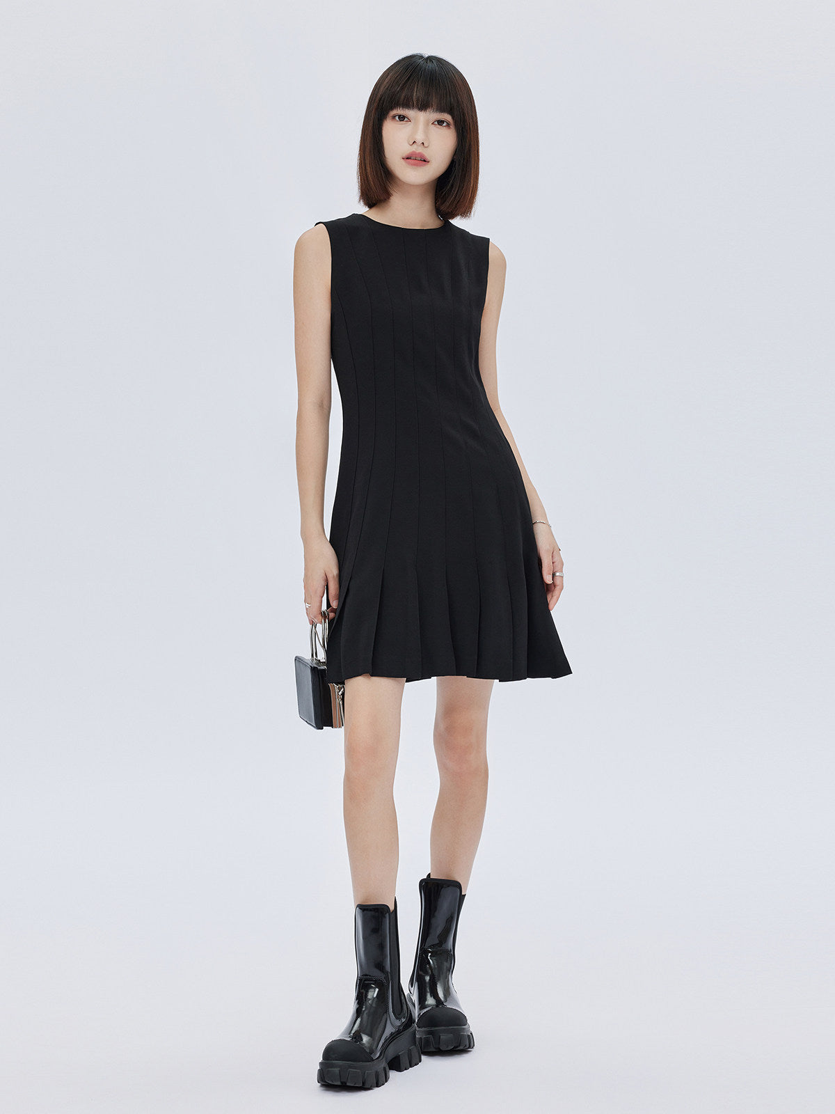 Round Neck Sleeveless Dress SHN0050