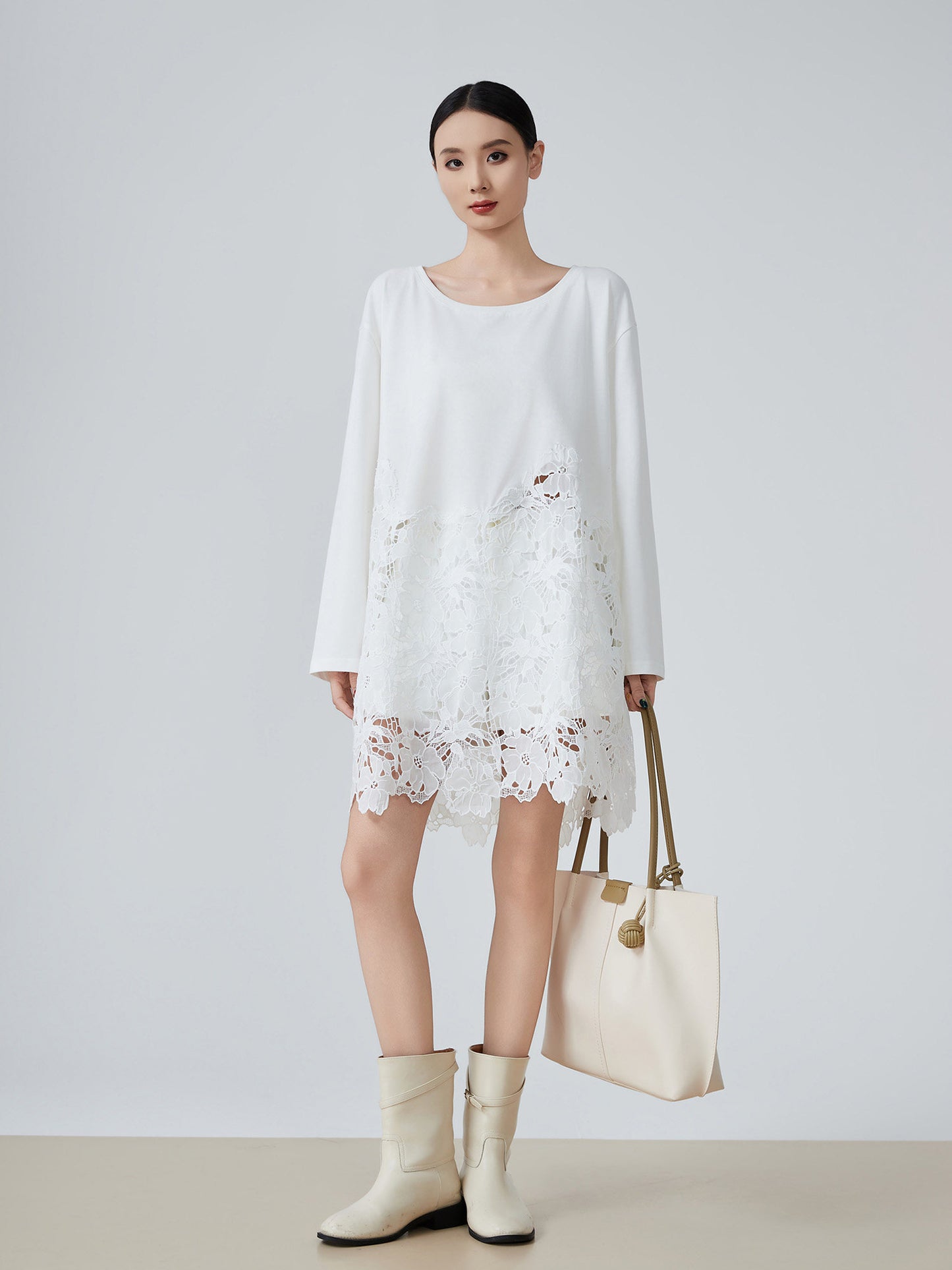 White Lace Docking Top FER0239