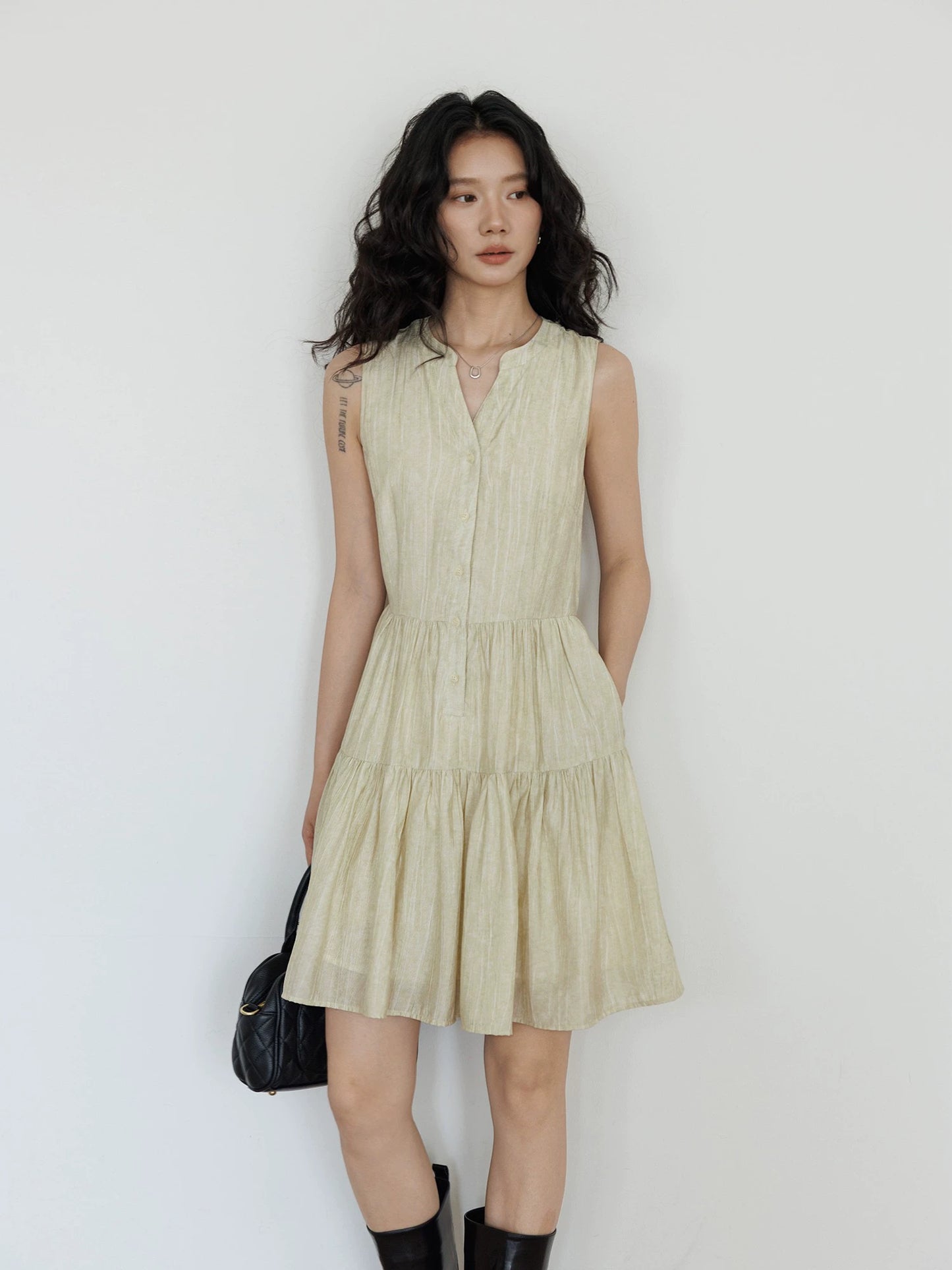 Key Neck Chiffon Sleeveless Dress VAS0118