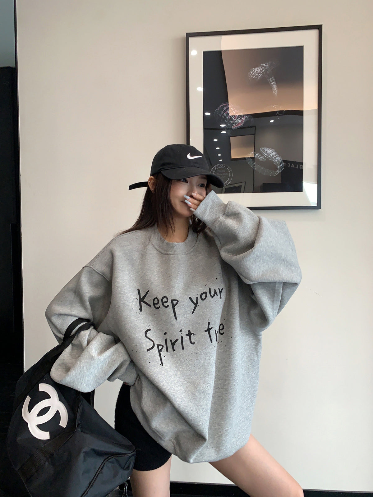 Letter Graphic Sweatshirt YLS1042
