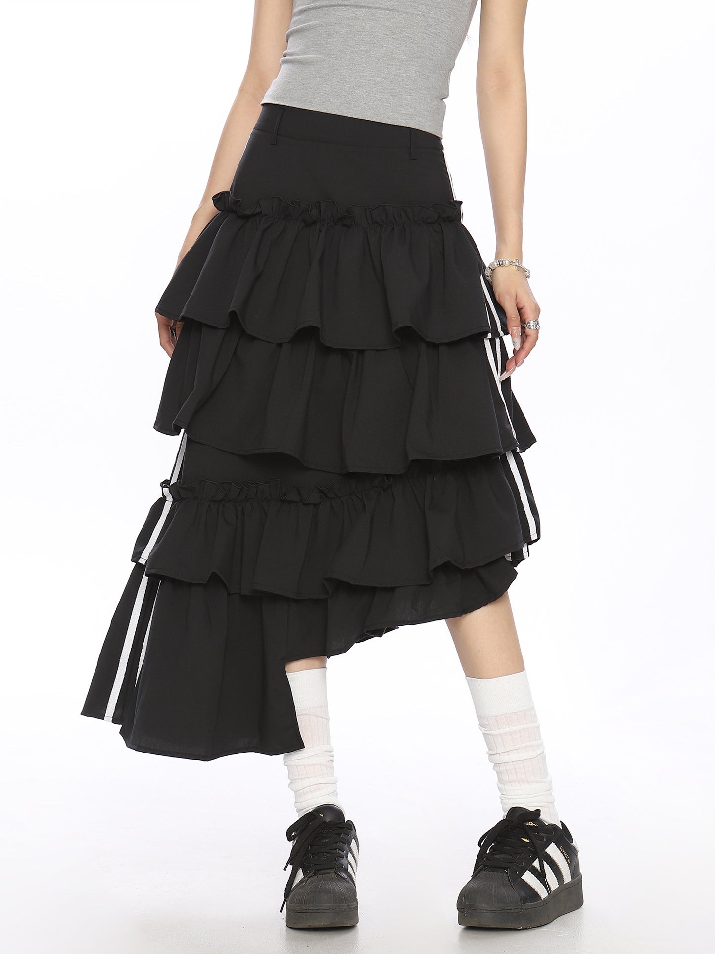 Asymmetry Side Line Tiered Long Skirt BGS0043