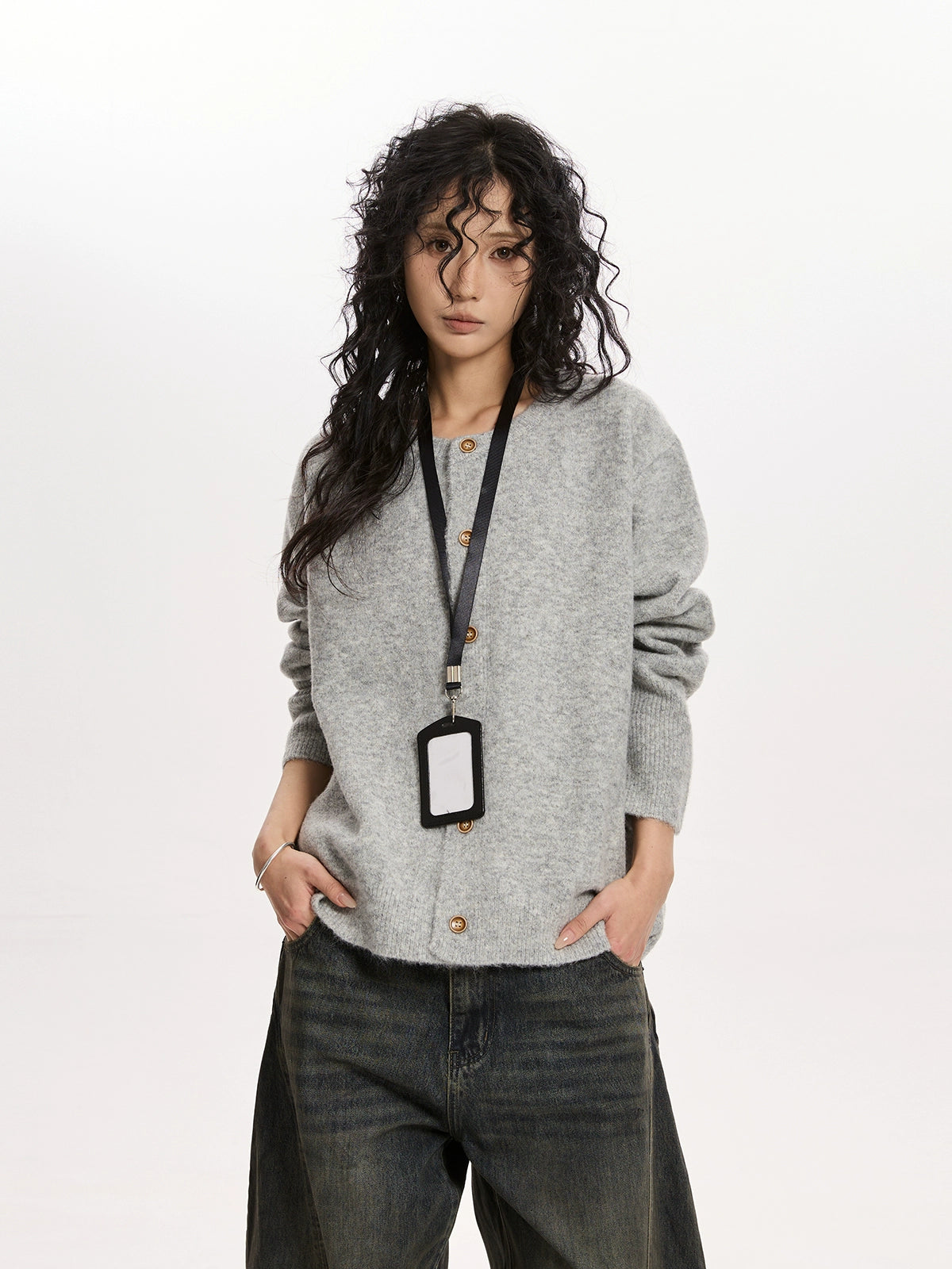 Round Neck Knit Cardigan VAT0007