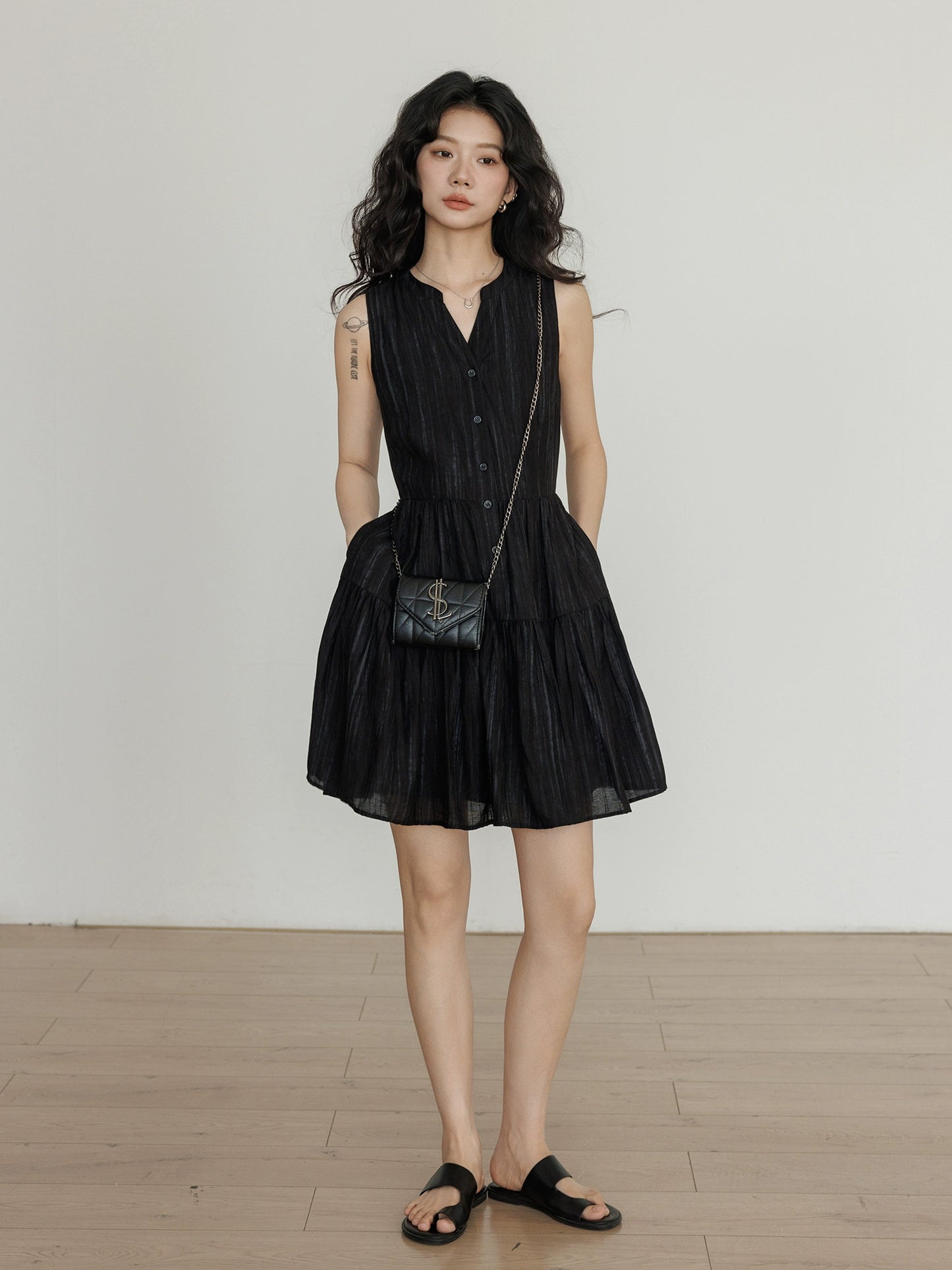 Key Neck Chiffon Sleeveless Dress VAS0118