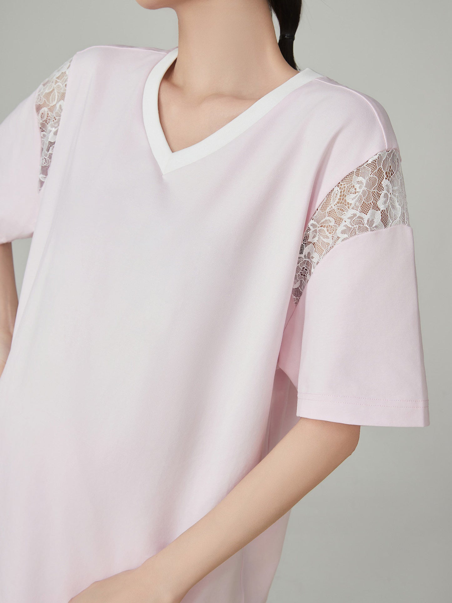 V-Neck Lace Splice Short Sleeve Top FER0158