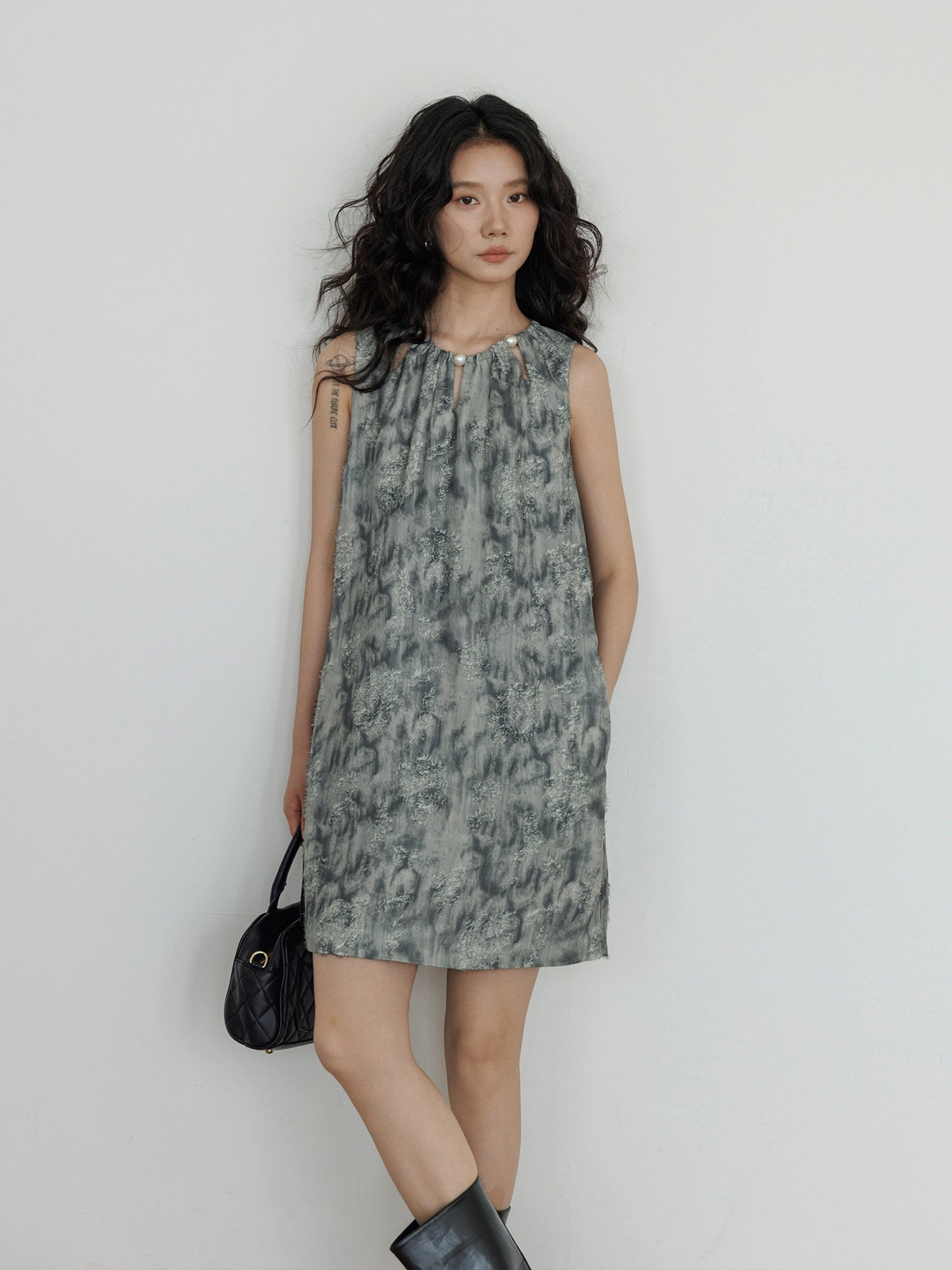 Round Neck Sleeveless Dress VAS0130