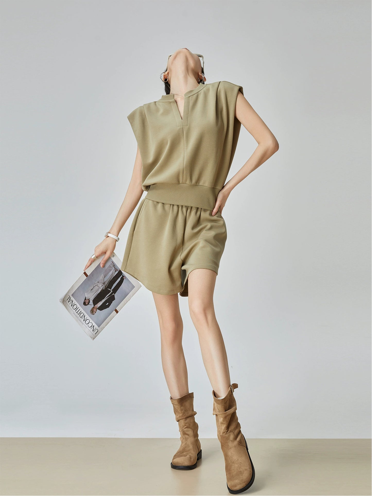 Khaki V-Neck Sleeveless Top / Shorts Set FER0004