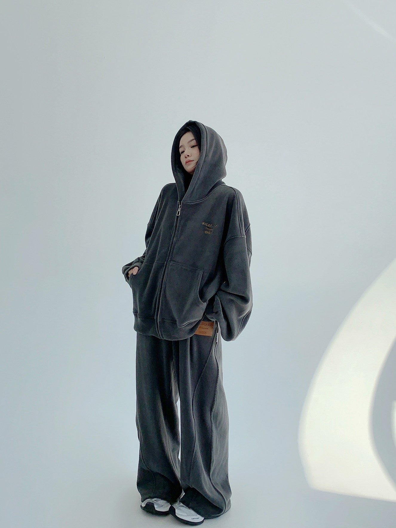 Fleece Zip-Up Hoodie / Fleece Wide Pants YLS1015