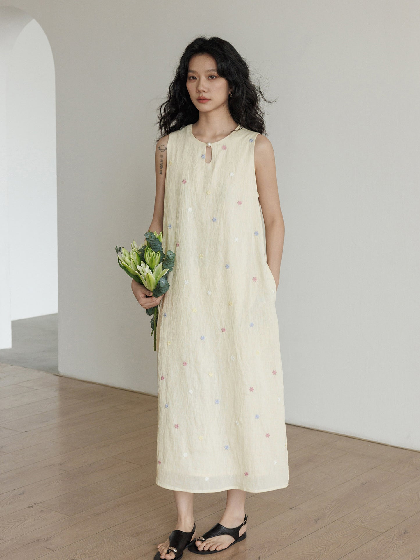 Flower Embroidery Pearl Button Long Dress VAS0203