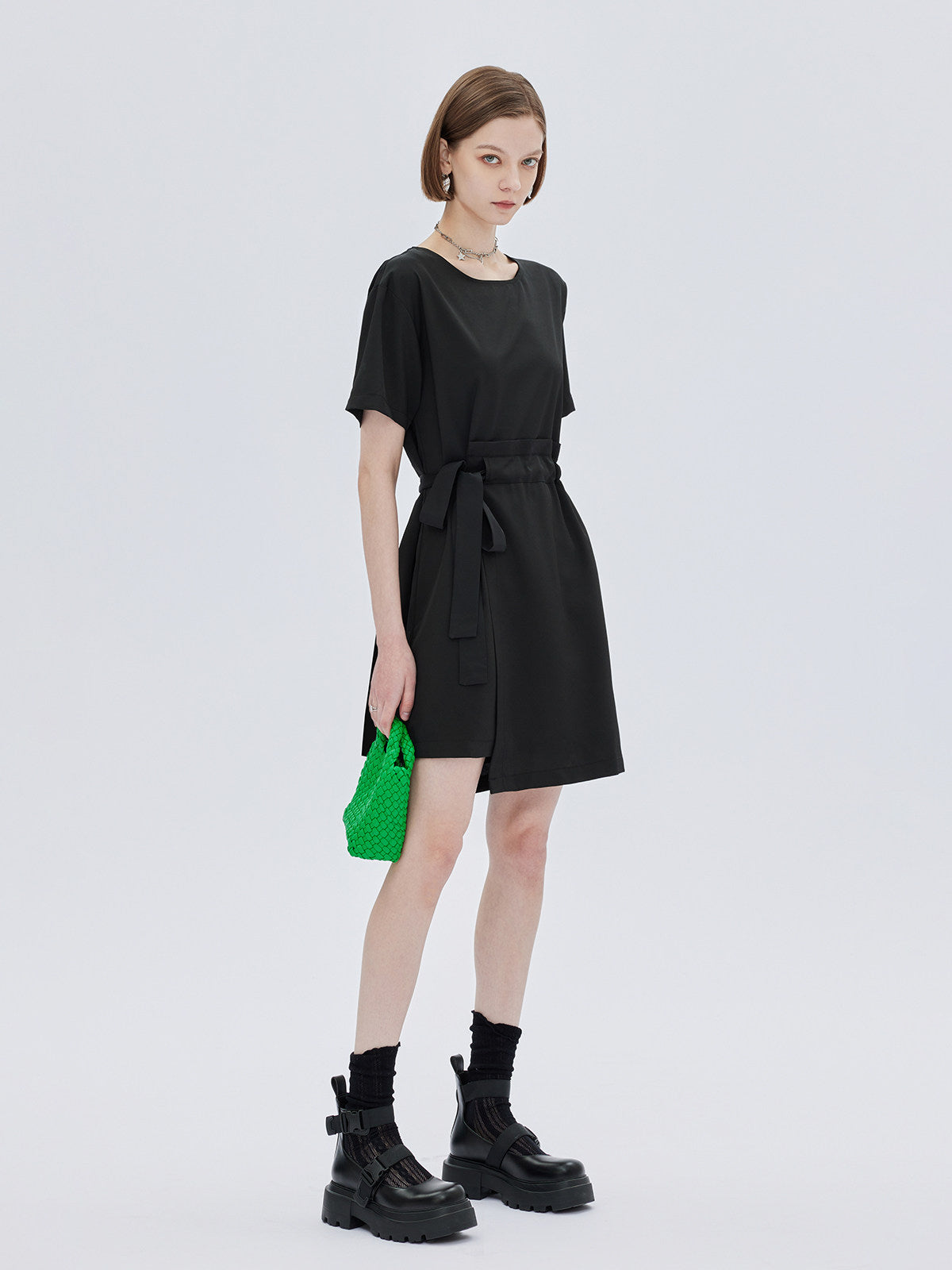 Round Neck Waist Ribbon Mini Dress SHN0054