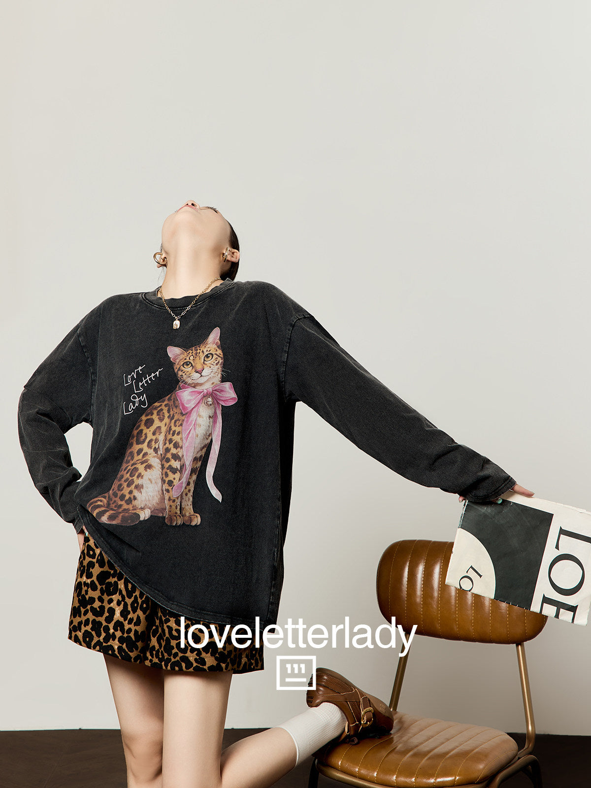 Leopard Print Oversized Sweatshirt / Leopard Casual Pants LLA0657