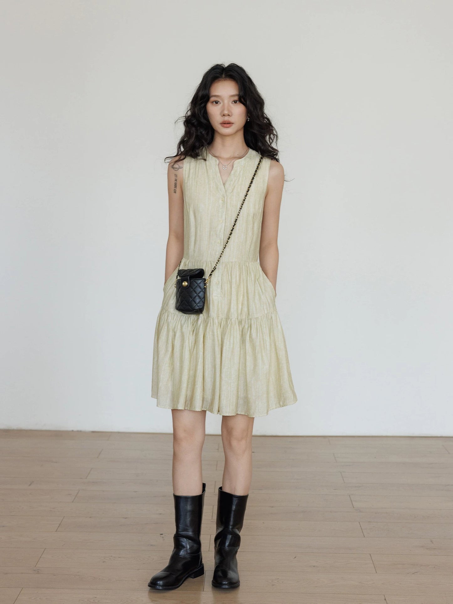 Key Neck Chiffon Sleeveless Dress VAS0118
