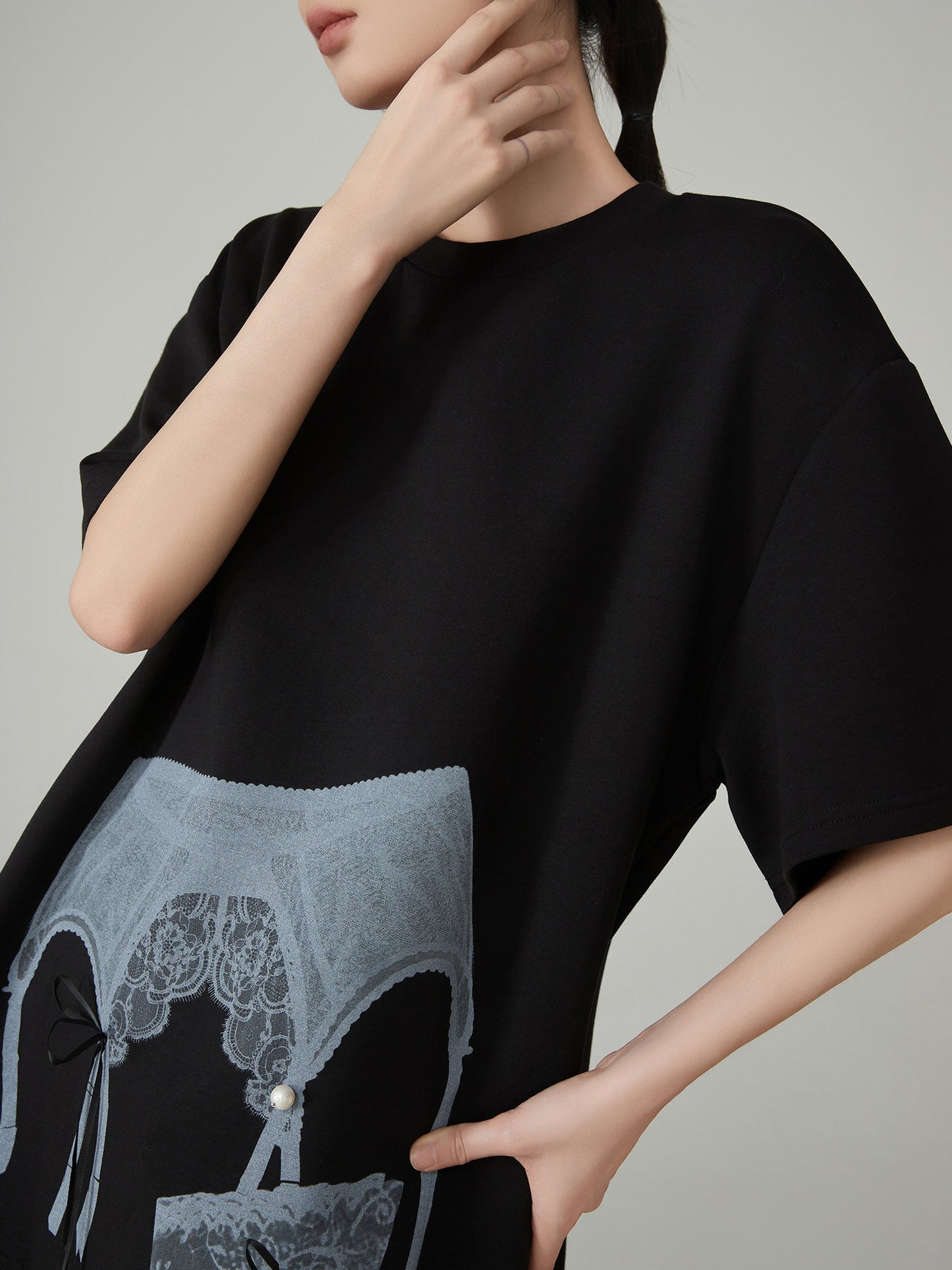 Lace Printed Short-Sleeve T-Shirt FER0071