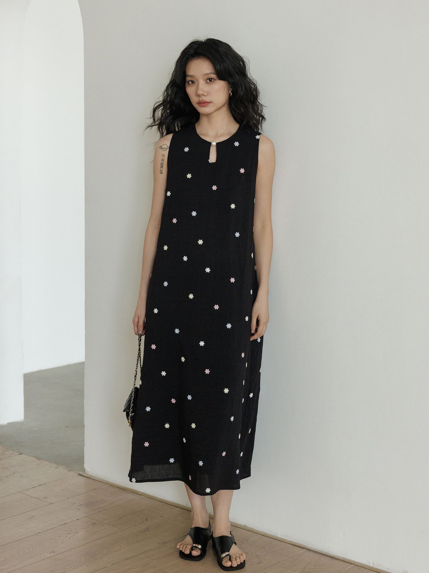 Flower Embroidery Pearl Button Long Dress VAS0203