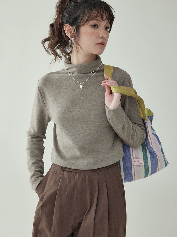 Basic High-Neck Top AMU0041