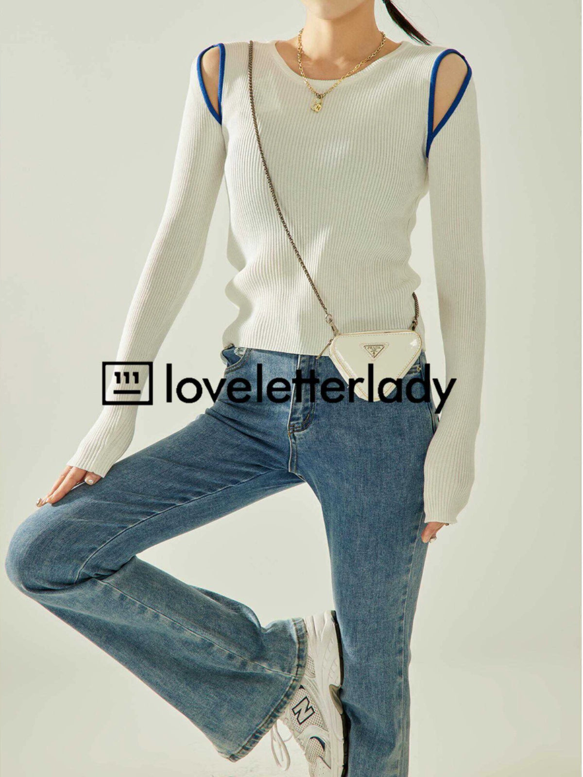 Cutout Slim Long Sleeved Knit LLA0364