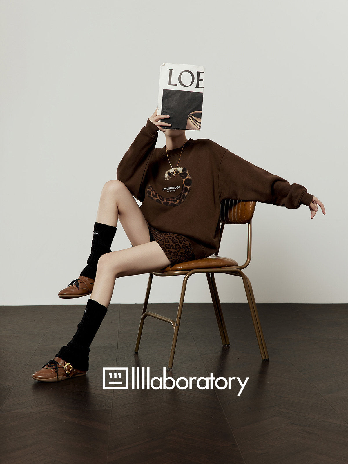 Tail Motif Sweatshirt / Leopard Print Mini Skirt LLA0621