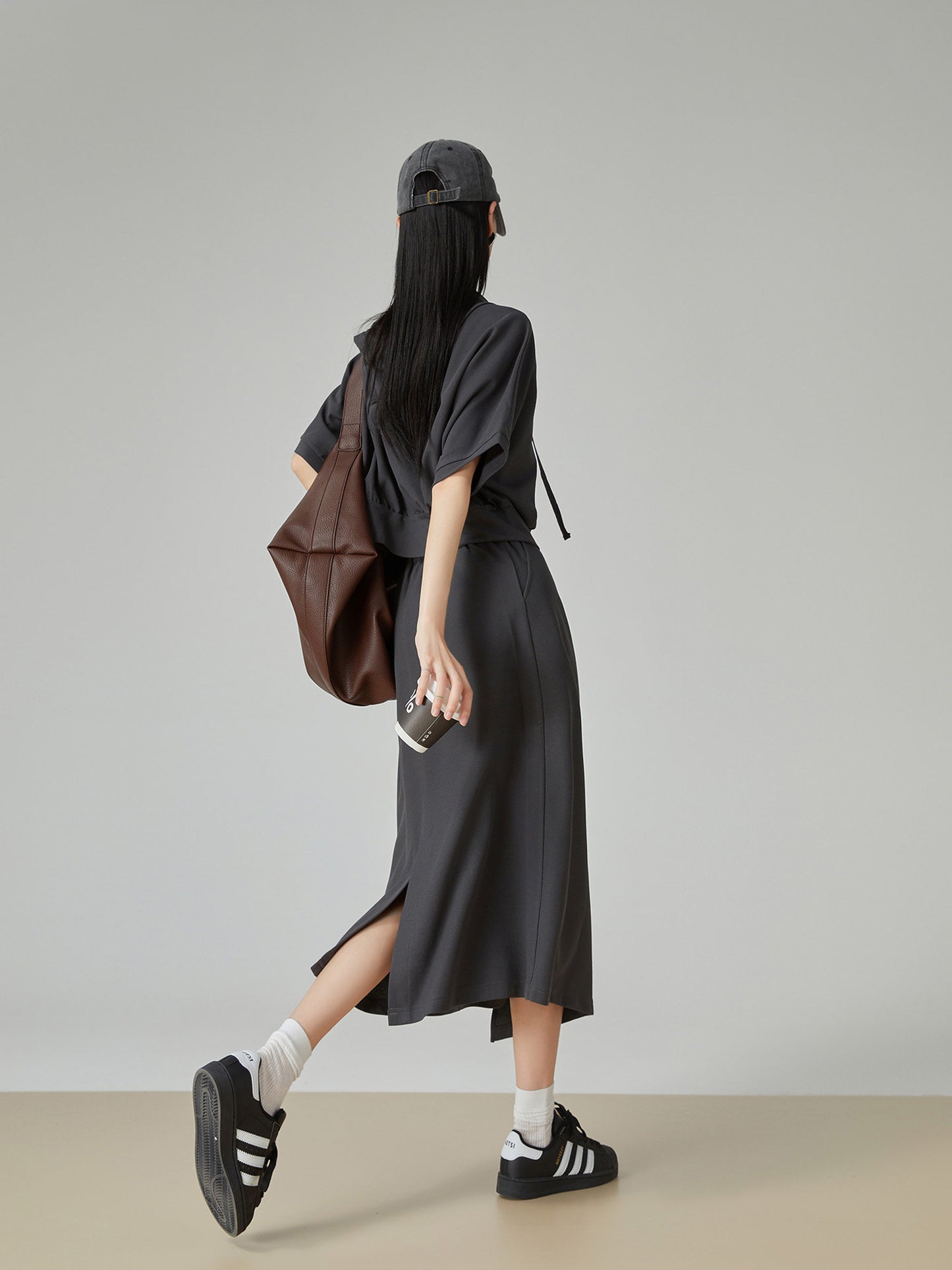 Short-Sleeve Sweatshirt Hoodie / Wrap Skirt FER0278