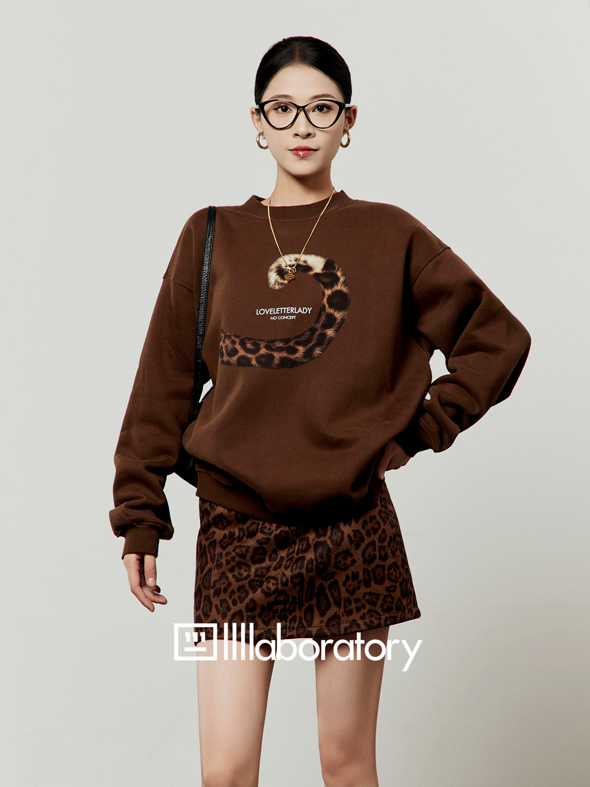 Tail Motif Sweatshirt / Leopard Print Mini Skirt LLA0621
