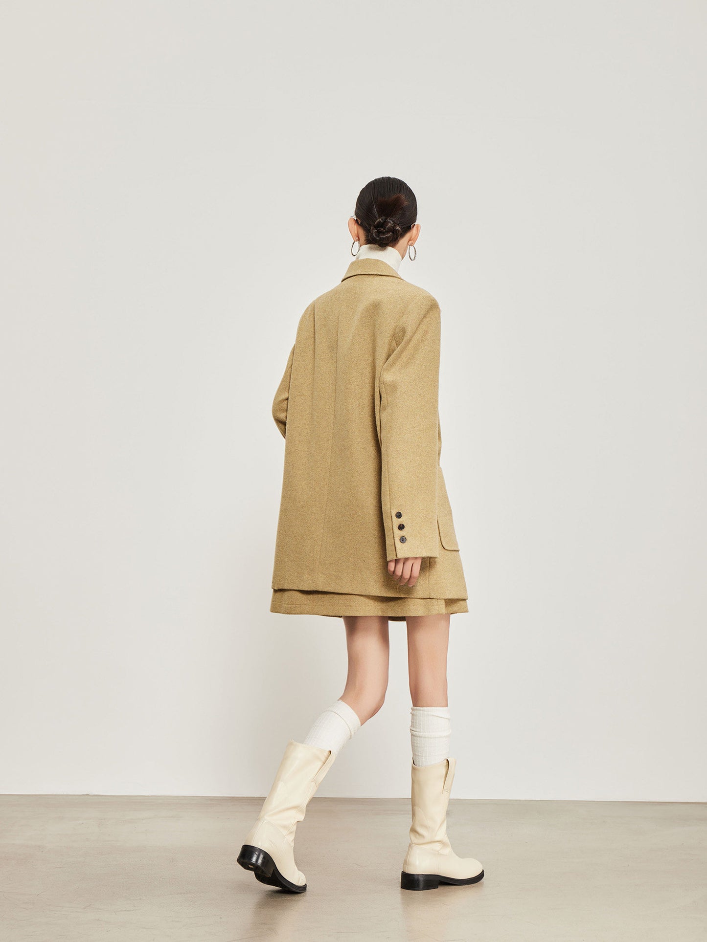 Light Camel Big Blazer / Sleeveless Dress SUY0026