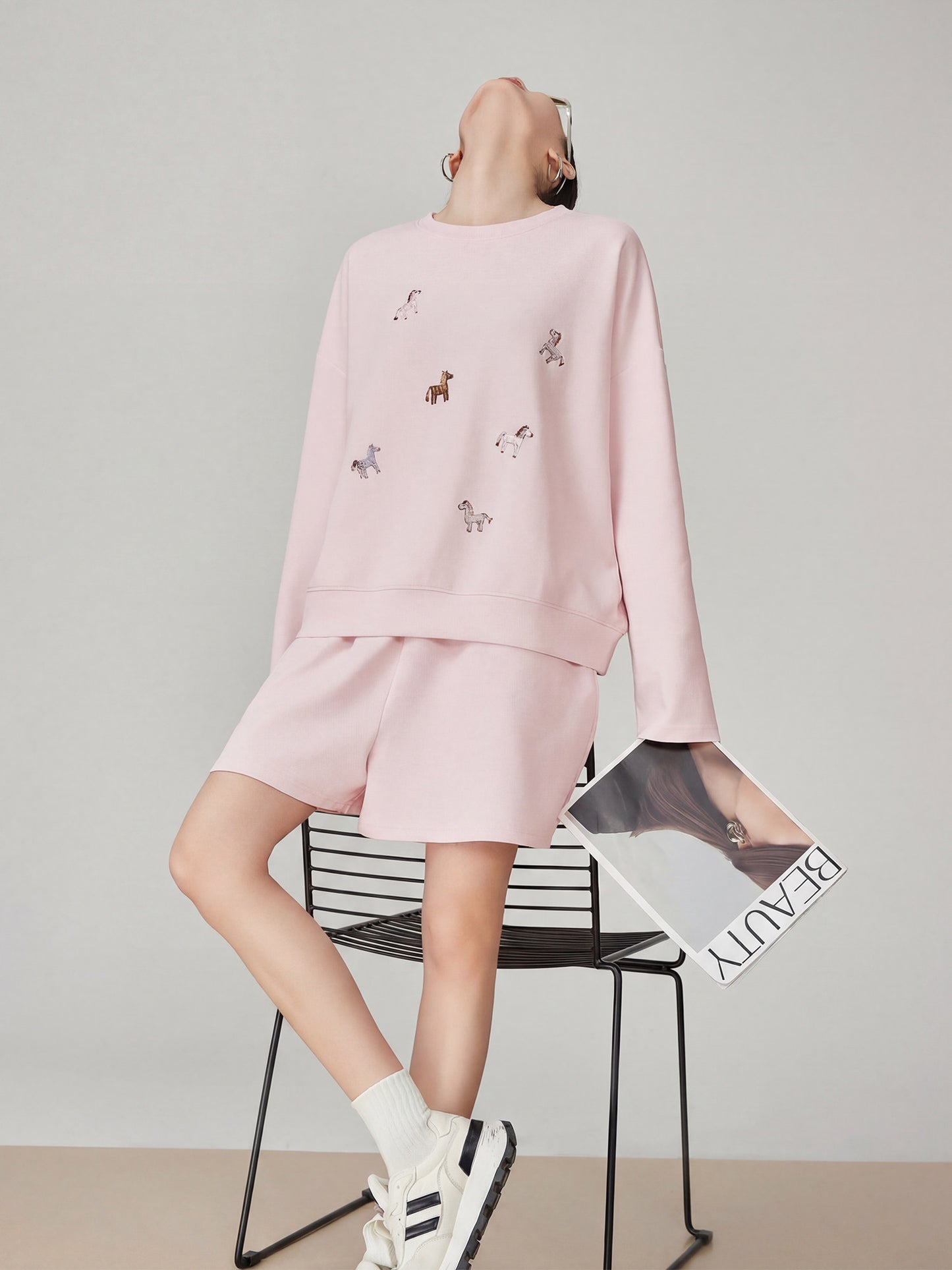 Pony Embroidered Long Sleeve Sweatshirt / Loose Shorts FER0086