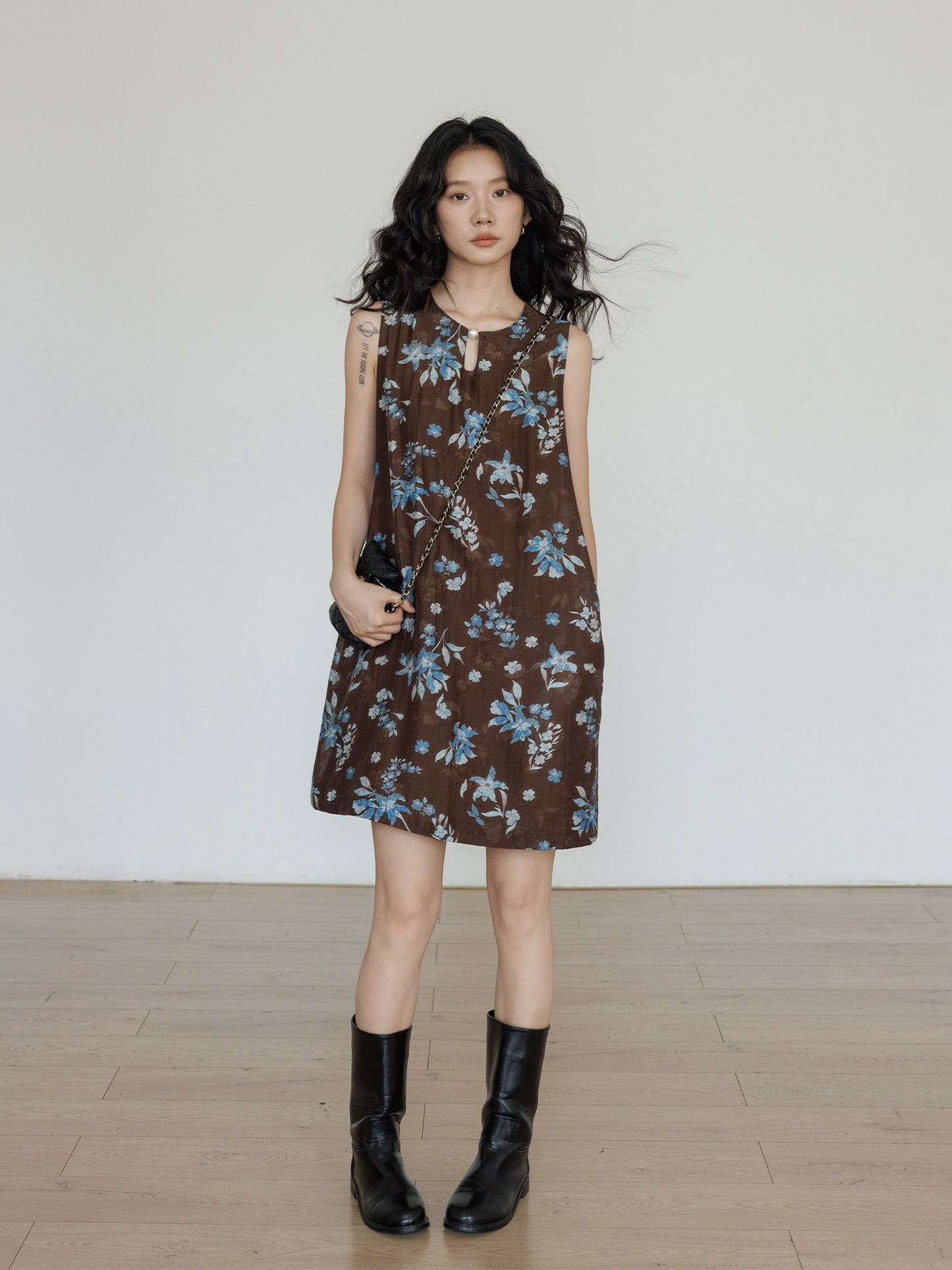 Retro Flower Design Sleeveless Dress VAS0102