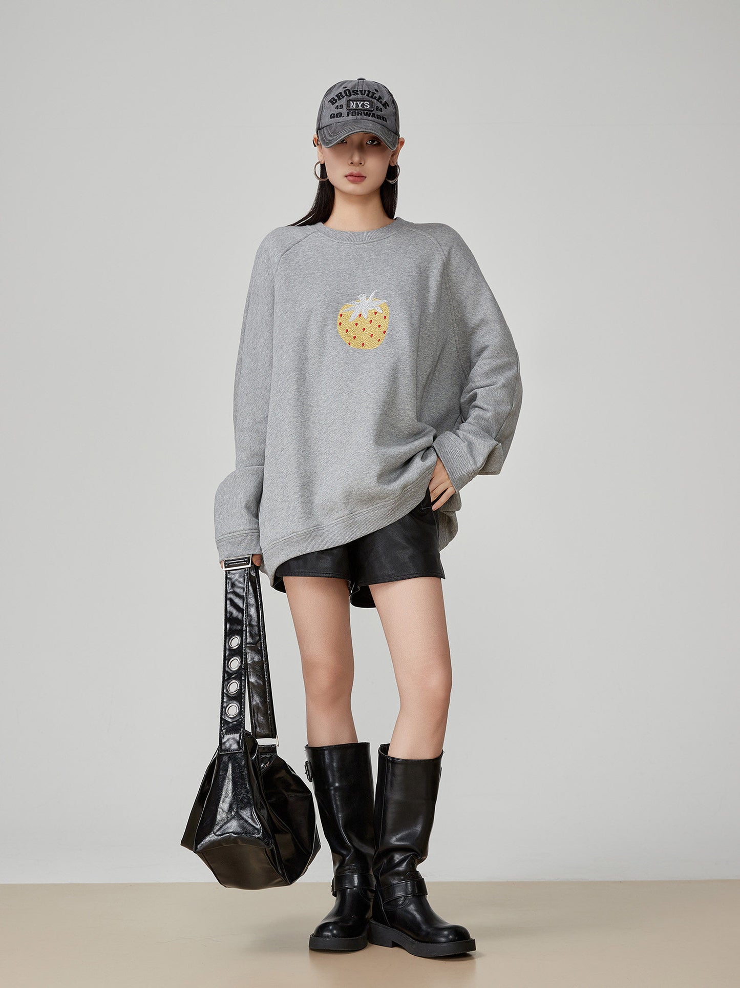 Strawberry Print Crewneck Sweatshirt FER0050