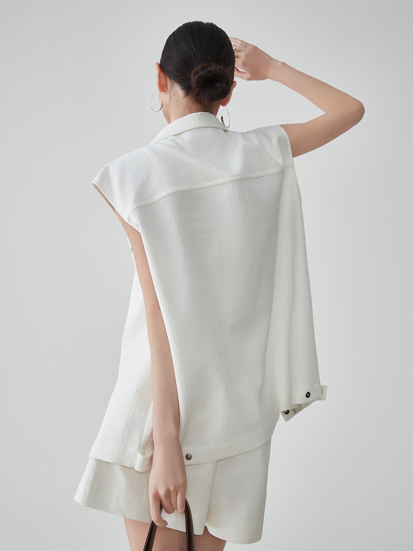 Sleeveless Jacket-Style Vest / High-Waist Short Pants FER0111