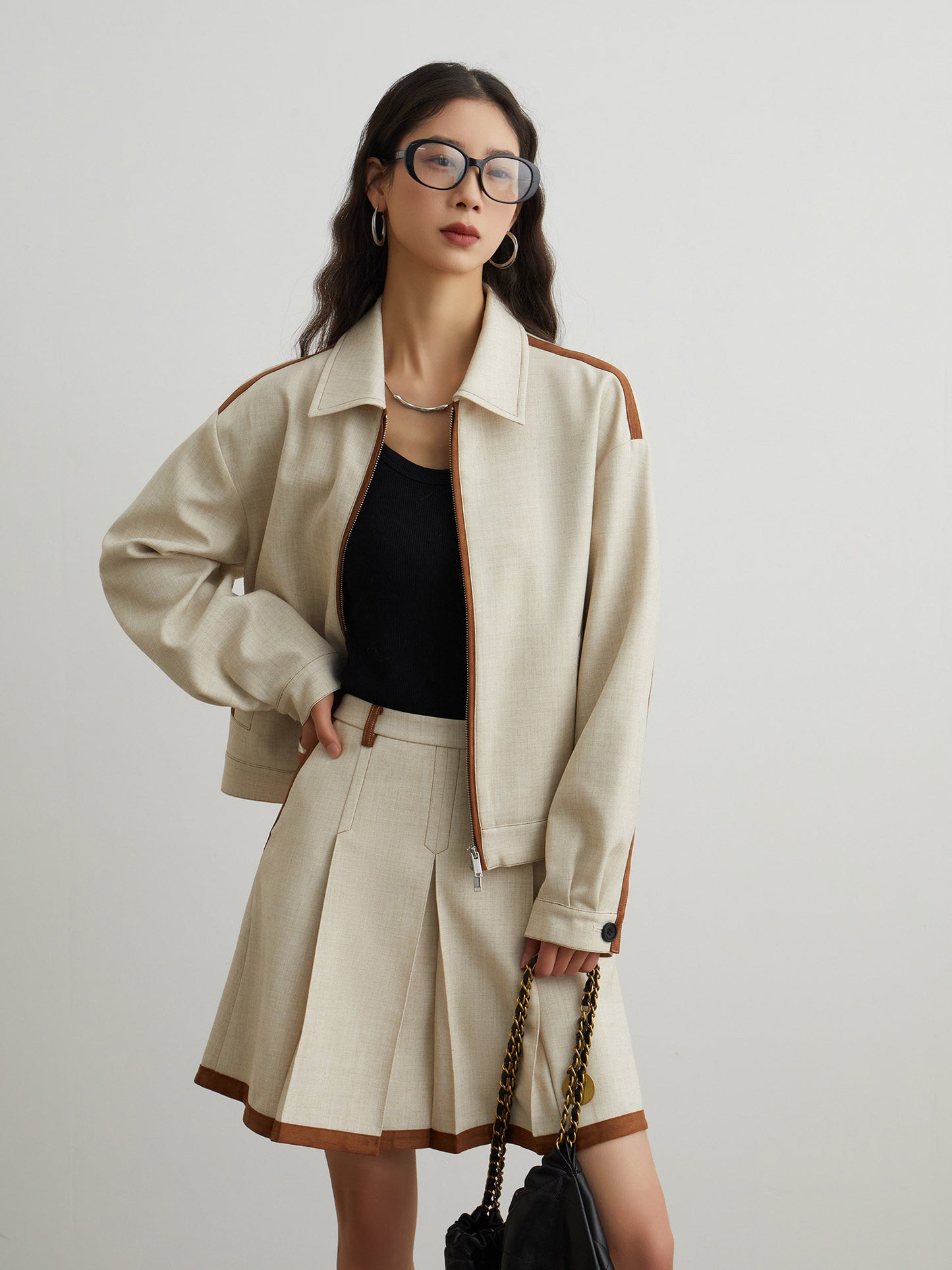 Color-Blocked Line Zip Jacket / Line Mini Skirt  SUY0032