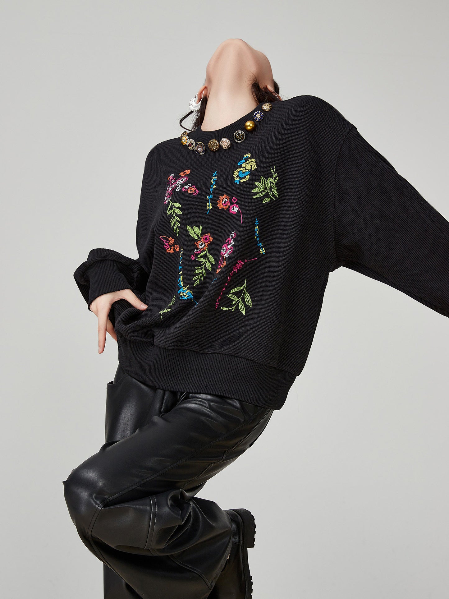 Crew Neck Embroidered Top FER0154