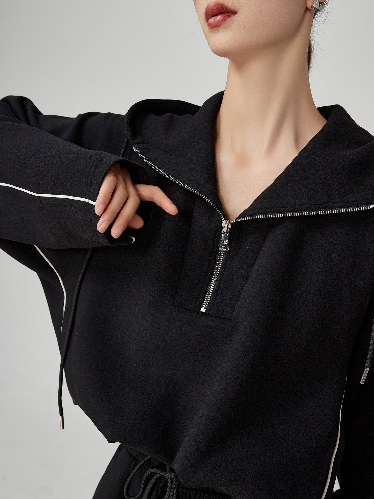 Half-Zip Sailor Collar Top / Wide Pants FER0374