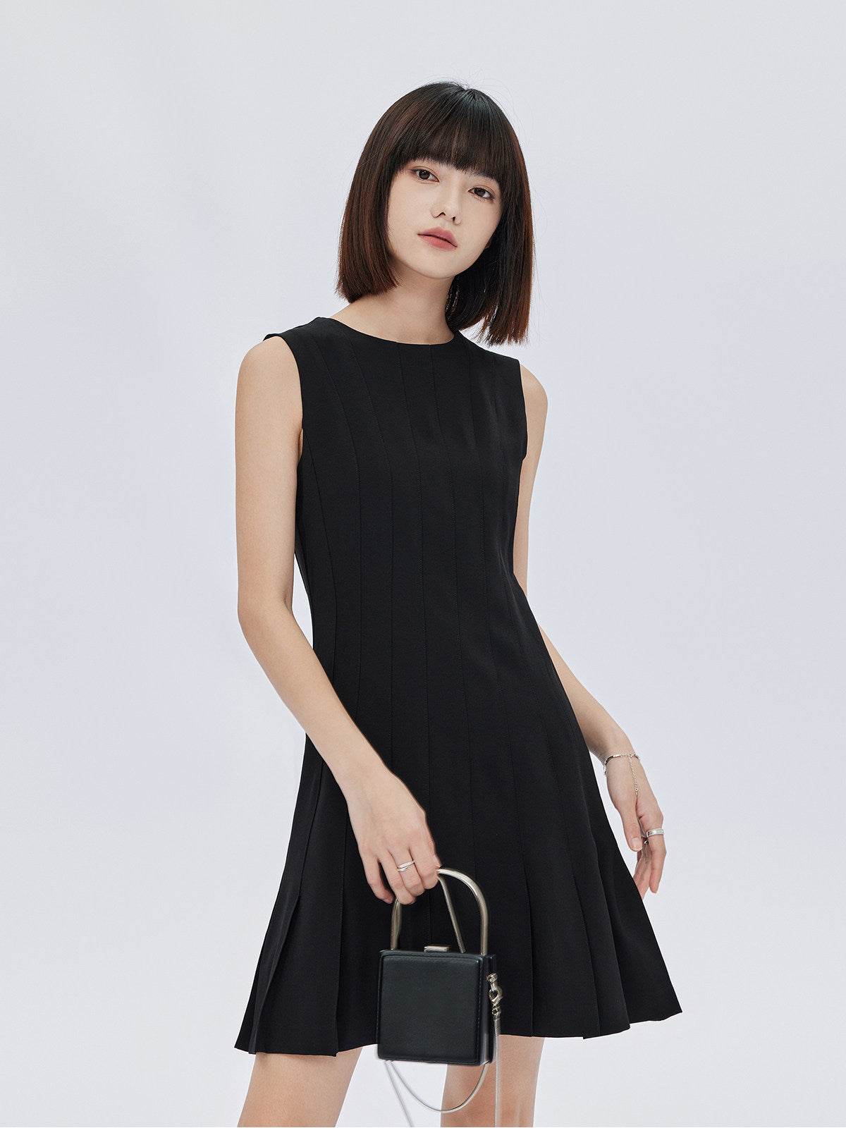 Round Neck Sleeveless Dress SHN0050