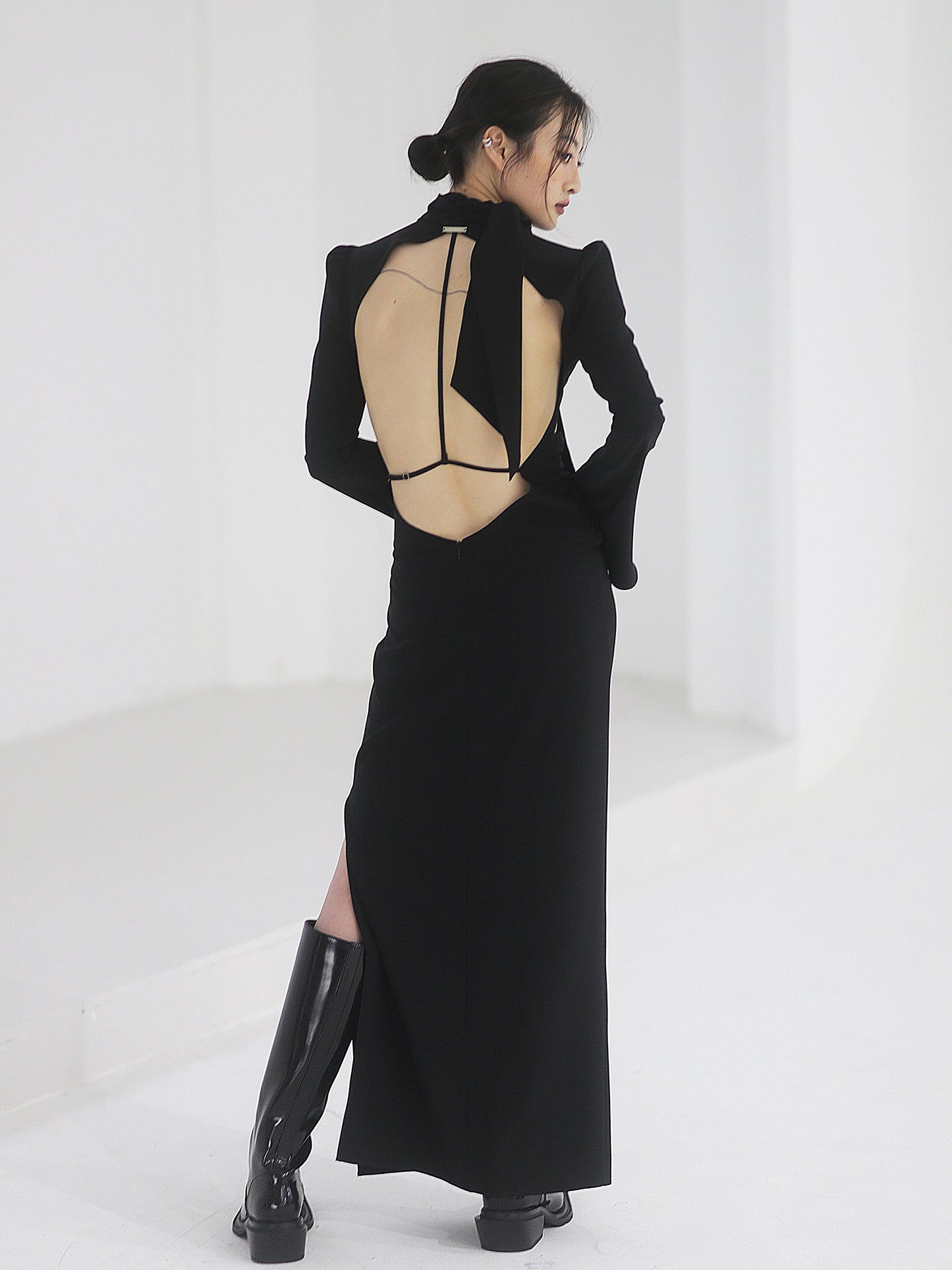 Elegant Back Open Design Dress JNS0008