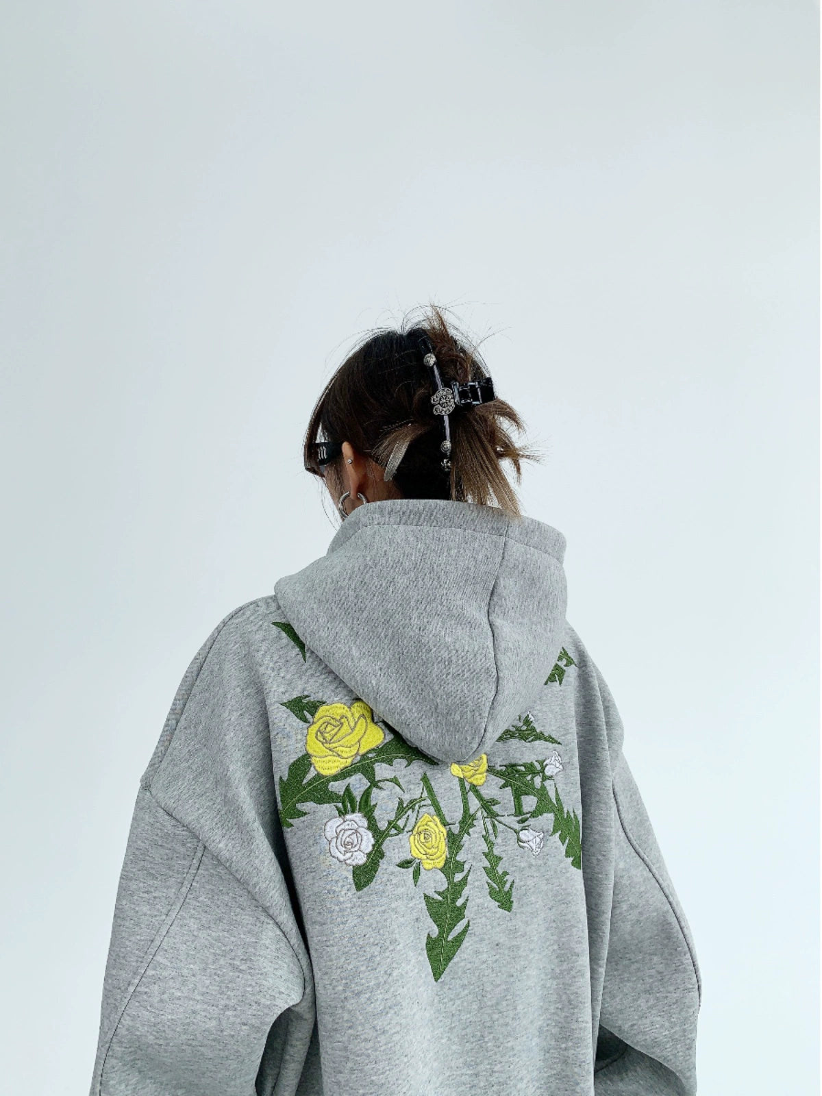 Retro Floral Embroidery Sweat Hoodie YLS0044